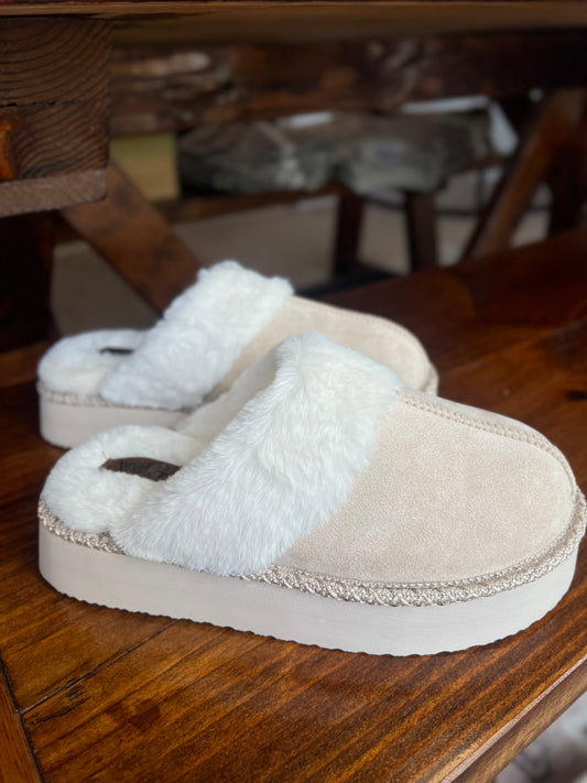 Delaney Slippers, Cream