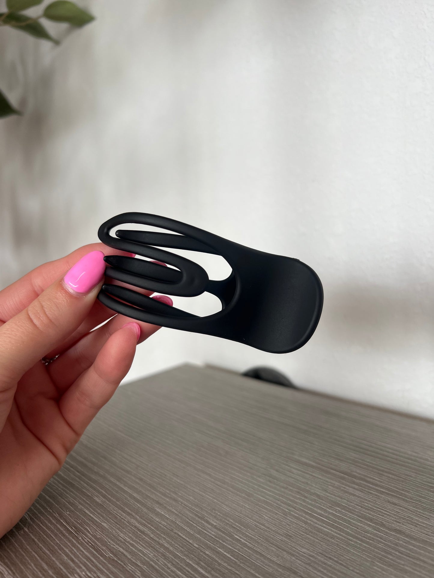 Oval Flat Hair Clip, Black