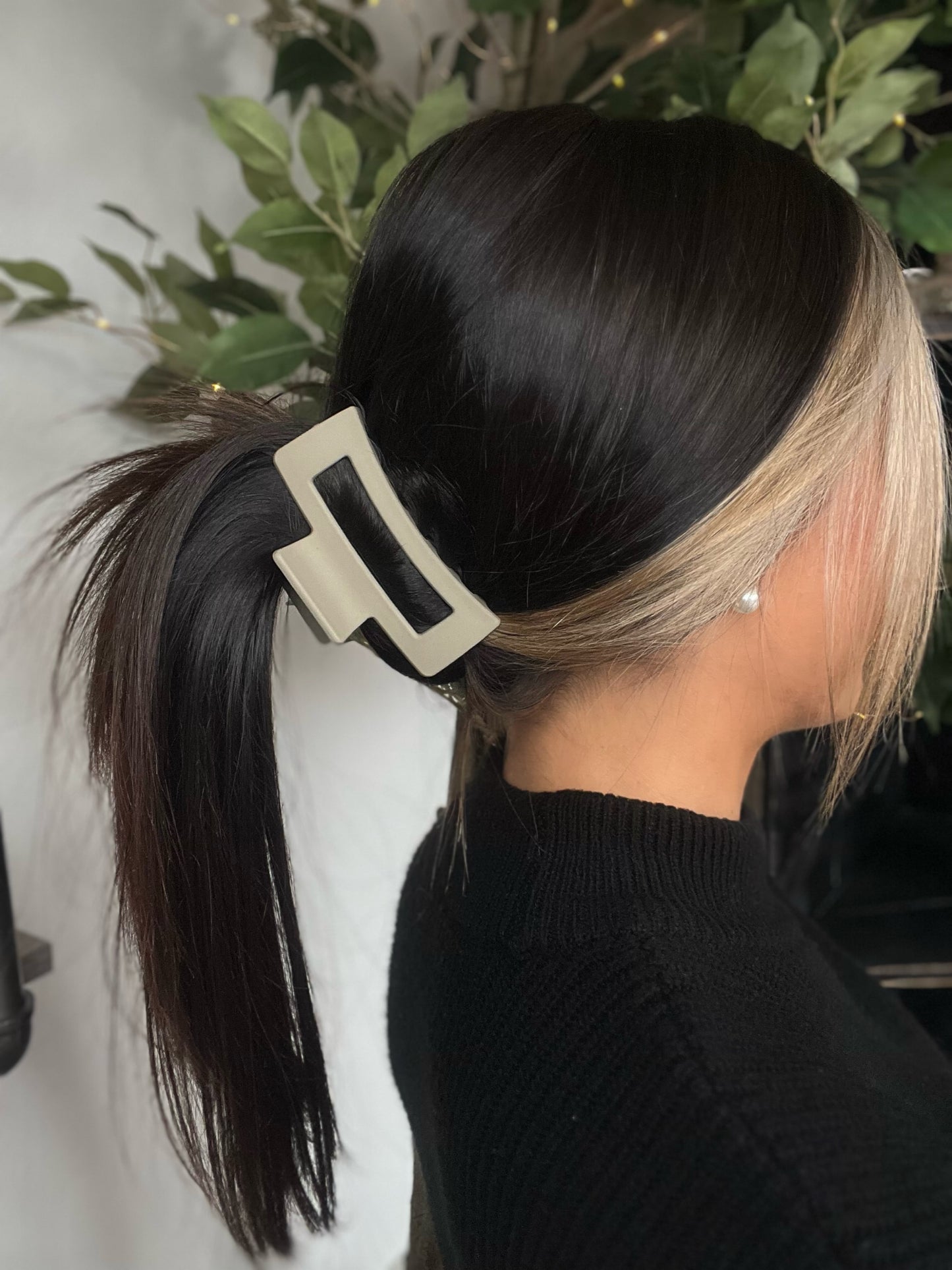 Effortless Hair Clip, Beige