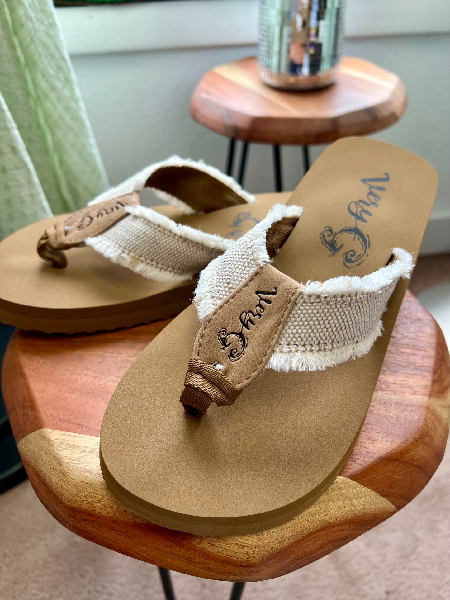 Jazzy Flip Flops, Natural