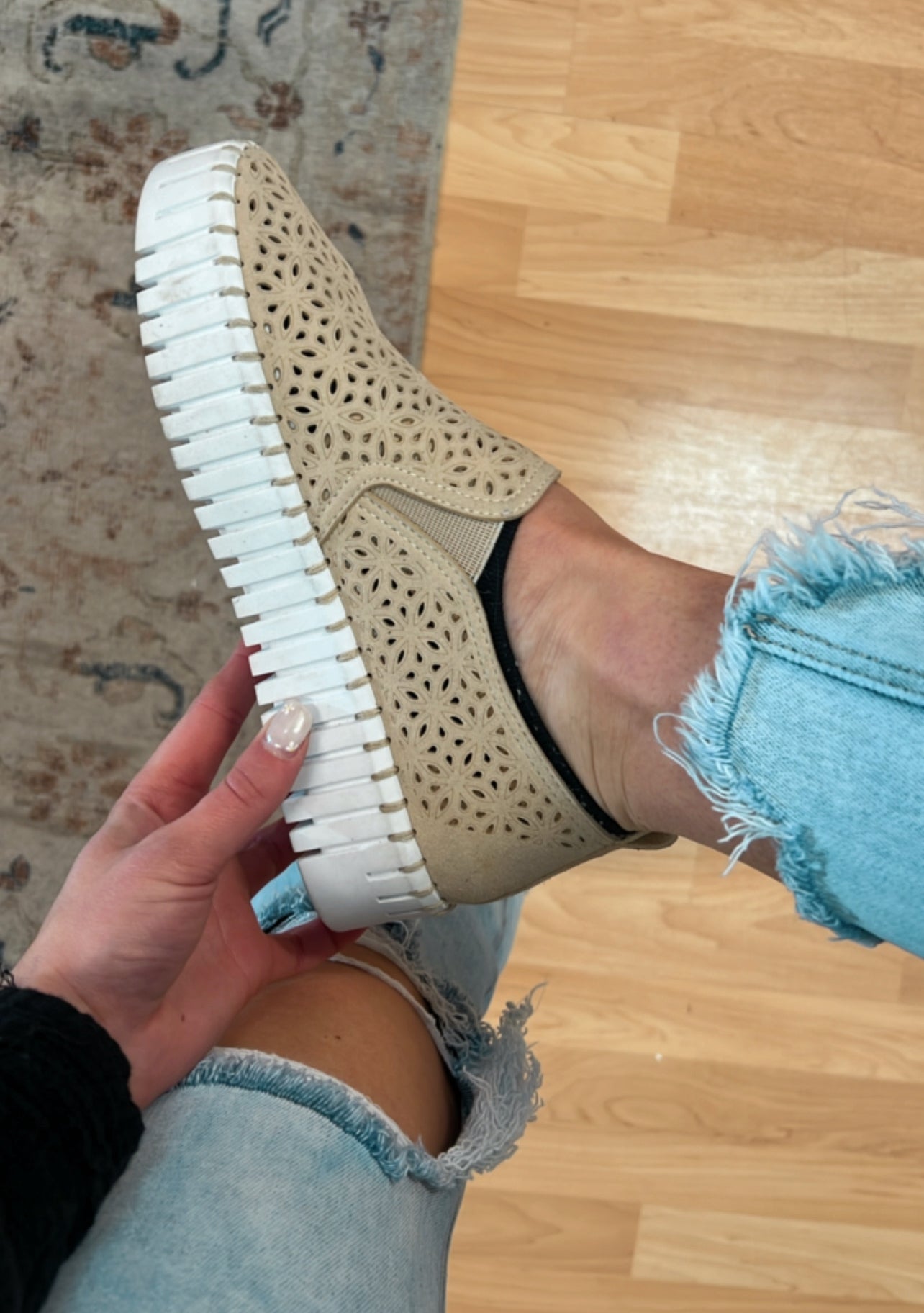 Nicole Sneakers