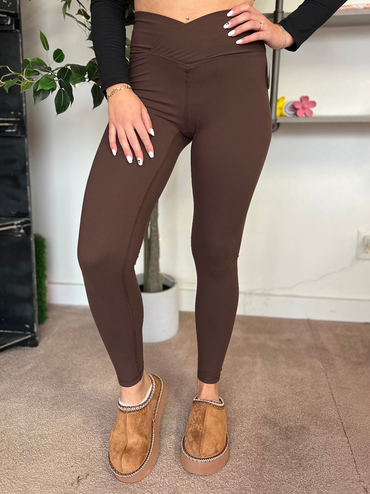 V Waist Leggings, Espresso