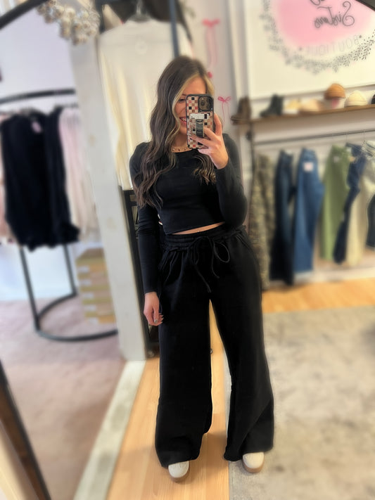 *DOORBUSTER* Fleece Wide Leg Sweatpants, Black