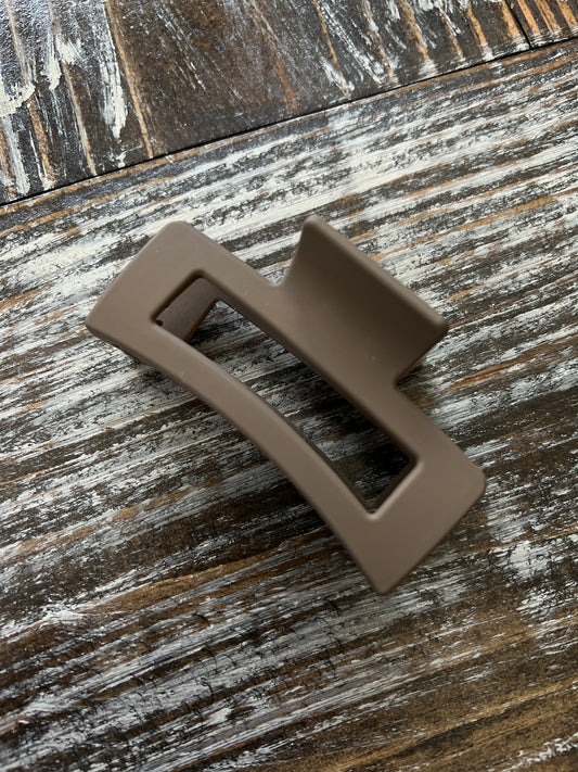 Effortless Hair Clip, Brown