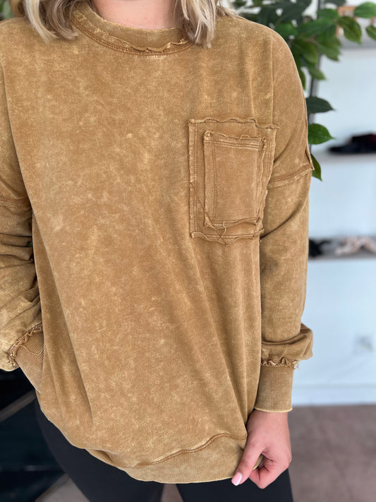 Acid Wash Pullover w/Pocket, Camel