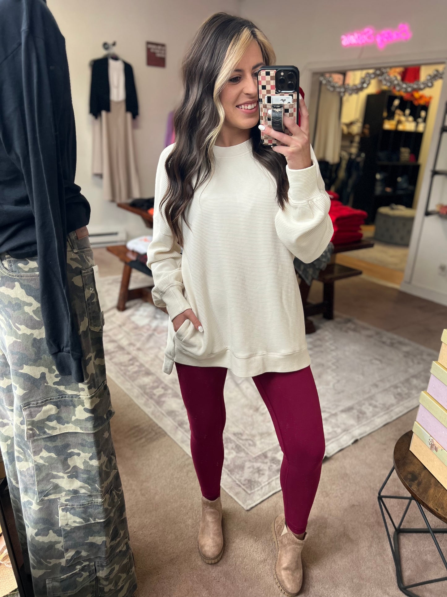 V Waist Leggings, Pomegranate