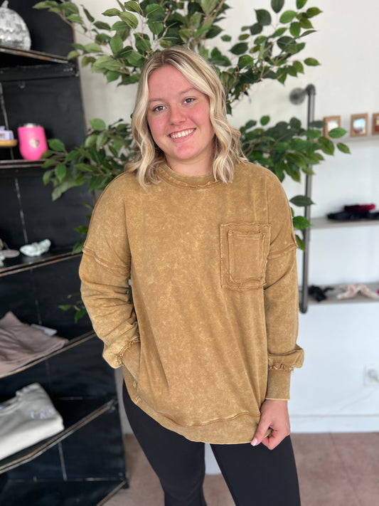 Acid Wash Pullover w/Pocket, Camel