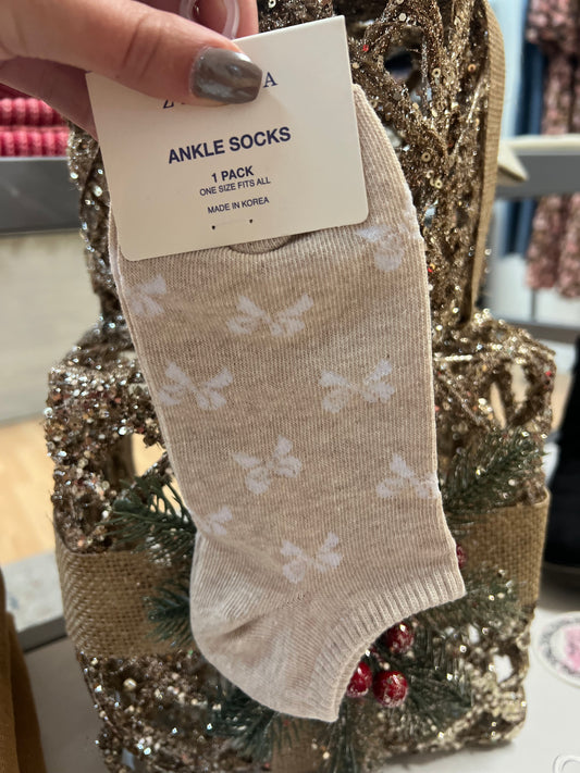 Bows Ankle Socks, Beige *DOORBUSTER*