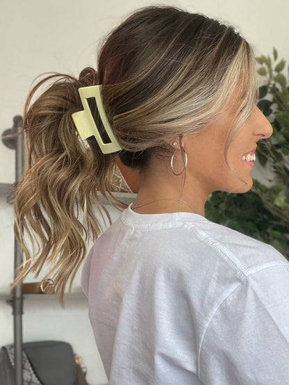 Effortless Hair Clip, Yellow