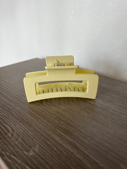 Effortless Hair Clip, Yellow